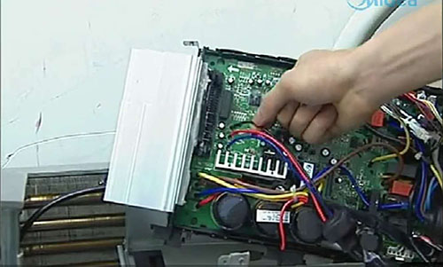 龙文美的空调电话是多少